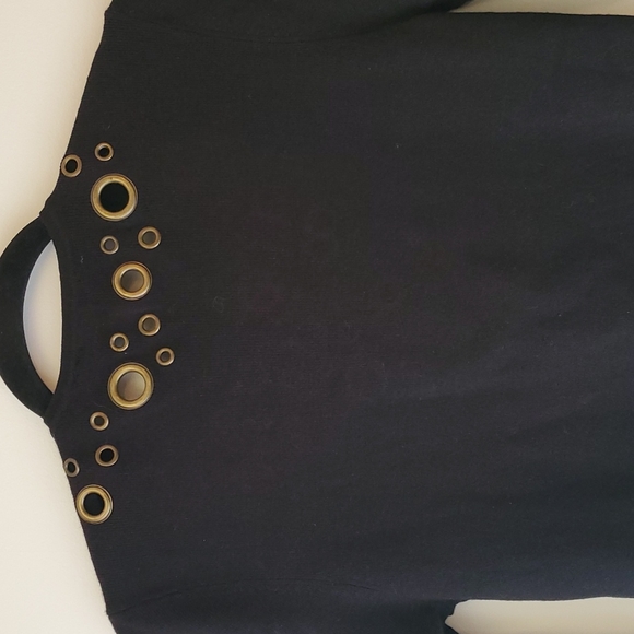 Black sweater - Picture 3 of 4